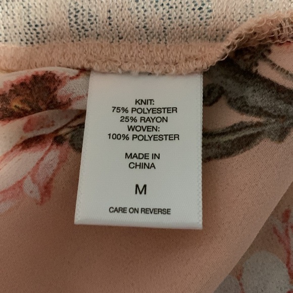 EUC NY&C Soho Jeans Coral Layered Lightweight Blouse/Sweater - Picture 10 of 10